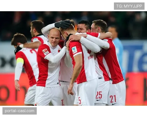 云达不莱梅对阵奥格斯堡,球场大屏幕播放来自巴西、日本球迷会的助威视频合集 云达不莱梅对阵奥格斯堡,球场大屏幕播放来自巴西、日本球迷会的助威视频合集